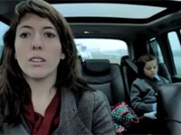 [Vidéo] Une bonne raison pour arrêter de faire des enfants. Et pour ne pas les transporter en Renault Espace
