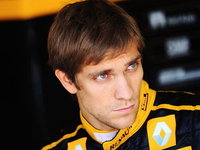 F1 : Vitaly Petrov critique ouvertement Lotus Renault ... puis s'excuse 