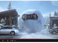 [vidéo pub] Infiniti se lâche, BMW prend une baffe