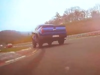Le Nürburgring en Ford F150 SVT Raptor : une formalité