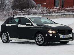 De-nouveaux-spyshots-de-la-prochaine-Mercedes-Classe-A-75130.jpg