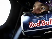 Sebastien Loeb rodera la 208 T16 au Mont Ventoux avant Pikes Peak