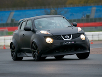 Nissan Juke-R : ses performances officiellement révélées, le 0 à 100 en 3,7 s. !