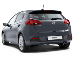 Salon-de-Geneve-2012-Deux-nouvelles-images-de-la-prochaine-Kia-Cee-d-75508.jpg