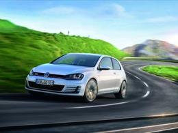 Volkswagen Golf: bientôt un toit en fibre de carbone...