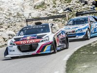 Peugeot teste sa 208 T16 Pikes Peak sur le Mont Ventoux