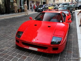 Photos du jour : Ferrari F40