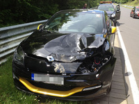 Megane RS Red Bull VS chevreuil au Nürburgring (vidéo)