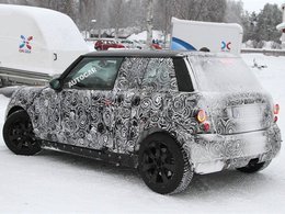 Surprise-une-troisieme-porte-pour-la-future-Mini-76118.jpg