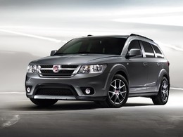 Geneve-2011-Fiat-Freemont-un-Dodge-Journey-rebadge-65224.jpg