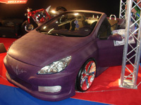 Paris Tuning Show 2007 : Une Peugeot 307 CC full skaï