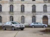Renault Latitude/Skoda Superb : vainqueur par KO