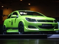 Opel Astra GTC Turbo GPL par Irmscher