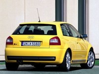 La p'tite sportive du lundi: Audi S3.