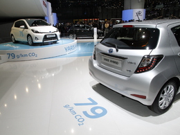 Vidéo en direct de Genève - Toyota Yaris Hybride 100 ch, 79 g et 16 500 euros