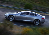 Des photos officielles de la Tesla Model S électrique