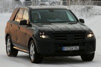 [Vidéo] Le prochain Mercedes ML dans la neige