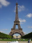 La municipalité de Paris se dote de 40 véhicules hybrides