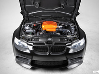 EAS colle 620 chevaux dans une BMW M3 Berline...