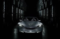 Le nouveau Concept hybride de Peugeot : le SR1 HYbrid4