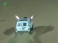 Un Nissan Patrol qui a le feu au...