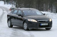 Spyshot - Ford Mondeo restylée : la neige avant Genève