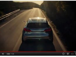 [vidéo pub] Mercedes rajeunit, bientôt plus tendance qu'Audi ?