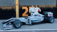 F1 : la vraie Mercedes MGP W01 présentée à Valence