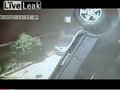 Insolite : après l'entrée de parking ratée, voici la sortie manquée