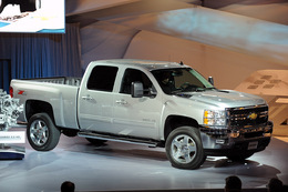 Chicago-2010-nouveau-Chevrolet-Silverado-HD-toujours-plus-costaud-38716.jpg
