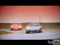 Vidéo : TVR Tuscan vs Sagaris en action..