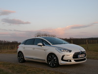 What is it : François vous explique le moteur Hybrid4 qui équipe les Peugeot 3008, 508 et Citroën DS5