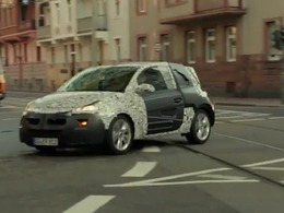 Voici le teaser de la version camouflée de l'Opel Adam