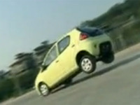 [vidéo] quand les chinois clonent aussi les pubs : la Geely Panda