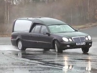 Du drift en corbillard? C'est possible !