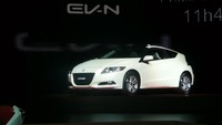 [Vidéo] Genève 2010 Live : Honda CR-Z, hybride sur tous les points