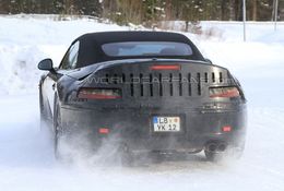 Spyshot-la-prochaine-Porsche-911-Cabriolet-encore-dans-la-neige-39634.jpg