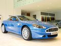 Insolite : une Aston Martin DB9 habillée par les fans de la marque