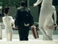 [Cinéma d'autos] Drive&Seek : Mercedes braque la banque