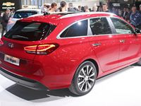 Hyundai i30 SW : beau ET pratique - Vidéo en direct du Salon de Genève 2017