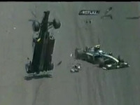 (Vidéo) F1/Valence - Le crash de Mark Webber
