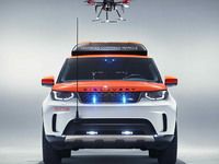 Land Rover et la Croix-Rouge pour un véhicule avec un drone