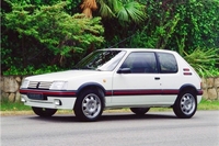 Peugeot 205 : GR ou GTI, la saga du sacré numéro qui a sauvé le Lion