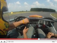 Caméra embarquée dans une Ariel Atom : ça décoiffe !