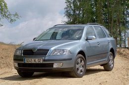 Skoda Octavia Combi 4x4 1.9 TDI 105   ch : Traveller Tchèque 