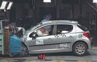 Crash test : 5 étoiles pour la Peugeot 207