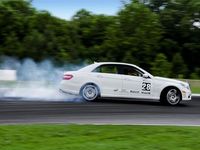 Mercedes va tenter de battre le record du plus long drift du monde !