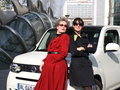 Nos drôles de dames testent le Nissan Cube