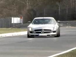 Ring-Folies-la-Mercedes-SLS-sur-le-Ring-en-7-59152.jpg