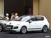 1/43ème - PEUGEOT 3008 Hybrid4